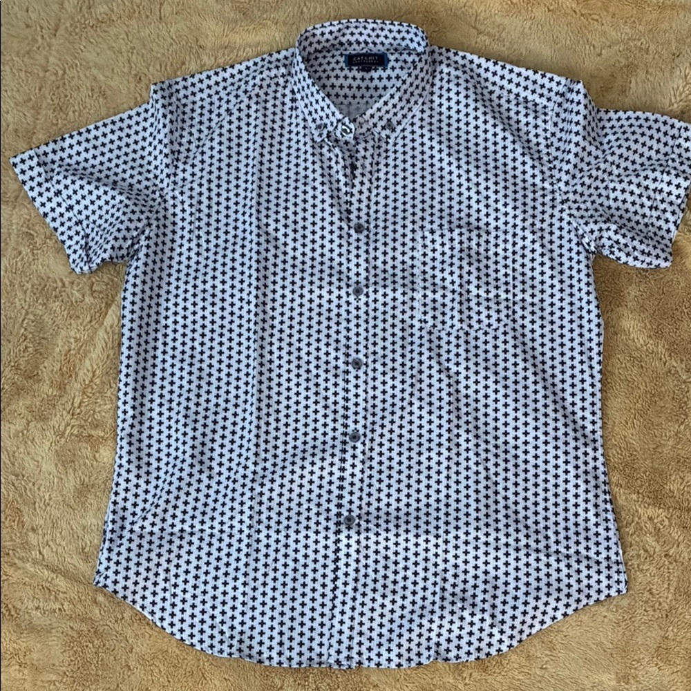 Men's Black and White Patterned Shirt